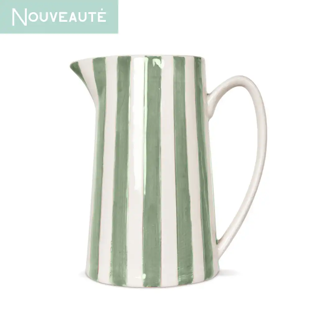 un pichet aux couleurs printanières pour vos boissons ou bouquet de fleurs