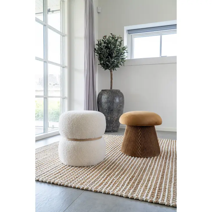 le pouf Hampton magnifiera votre intérieur avec sa forme champignon