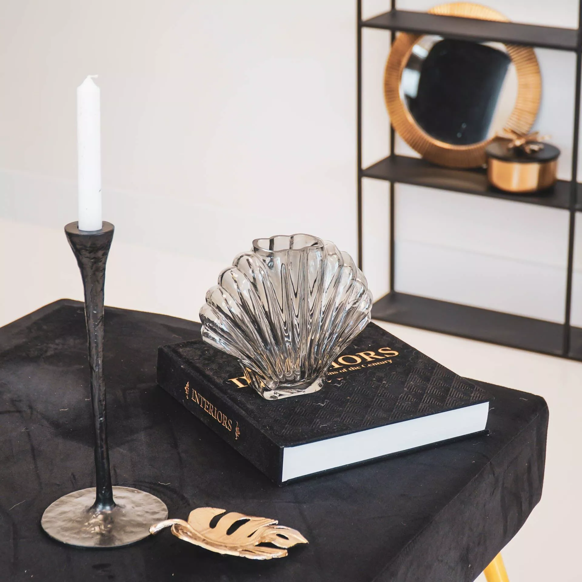vase coquillage fumé